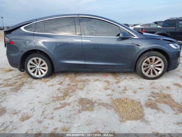5YJXCBE26JF122375 Tesla Model X 100d/75d/p100d