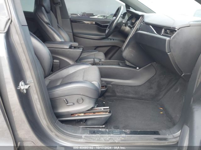 5YJXCBE26JF122375 Tesla Model X 100d/75d/p100d