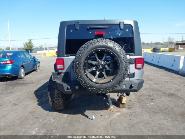 1C4BJWDG0HL557596 Jeep Wrangler Unlimited Sport