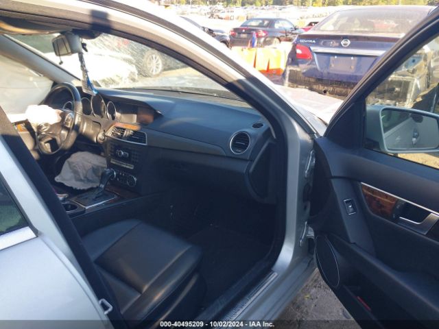 WDDGF4HBXEG253213 Mercedes-Benz C 250 Luxury/sport