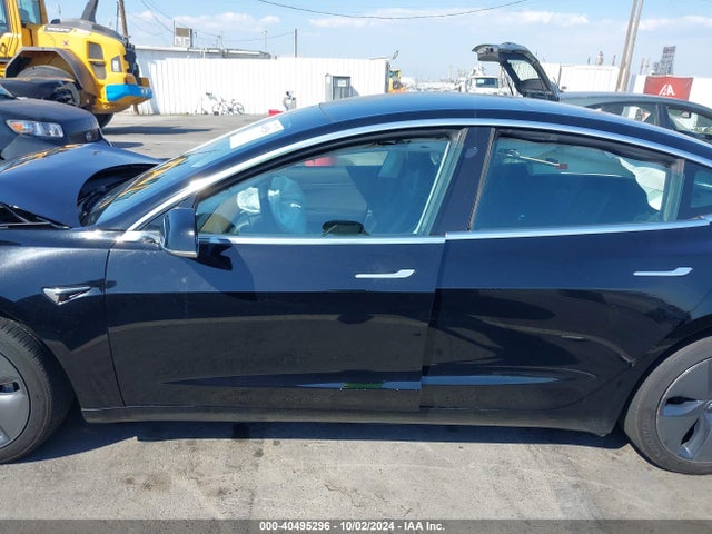 Tesla Model 3 Long Range/performance 2019 5YJ3E1EB3KF418023 Image 13