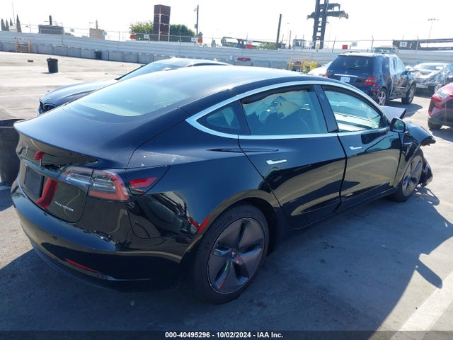 2019 TESLA MODEL 3 5YJ3E1EB3KF418023 Photo 3