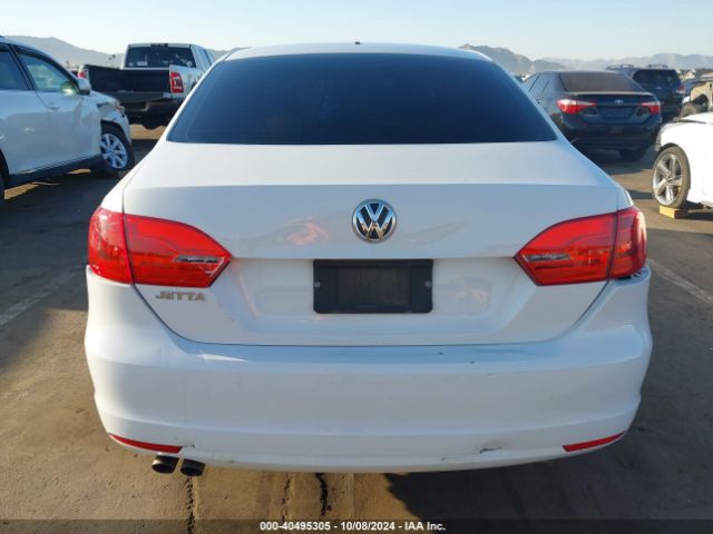 3VW2K7AJ8EM416236 Volkswagen Jetta 2.0l S