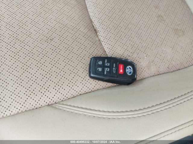 5TDZRKEC0PS165081 Toyota Sienna Limited