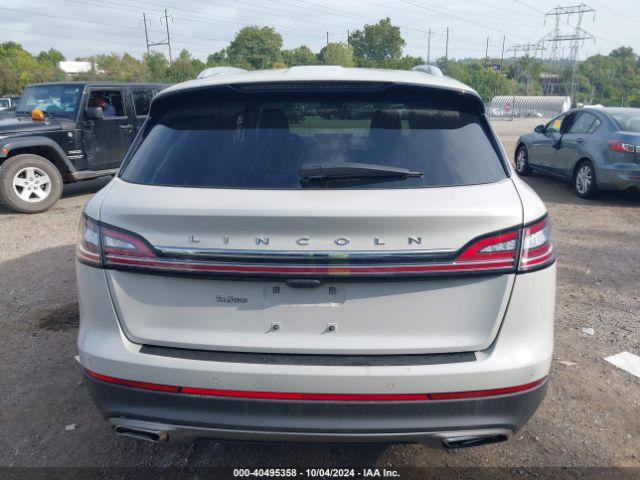 2LMPJ8K91PBL11516 Lincoln Nautilus Reserve