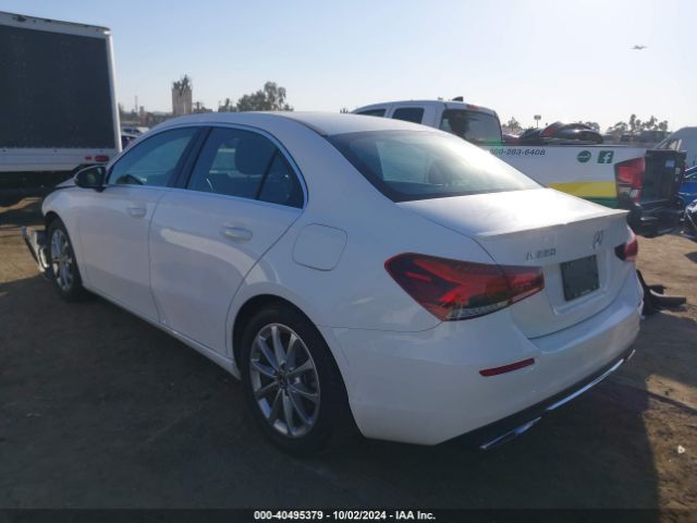 W1K3G4EB7LW045857 Mercedes-Benz A 220