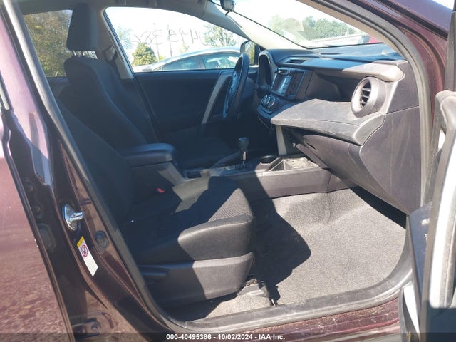 Toyota RAV4 LE 2018 2T3ZFREV2JW514105 Image 5