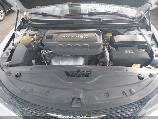 Chrysler 200 S 2015 1C3CCCBB5FN596906 Image 10
