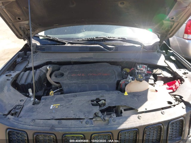 3C4NJCBBXLT257841 Jeep Compass Altitude Fwd