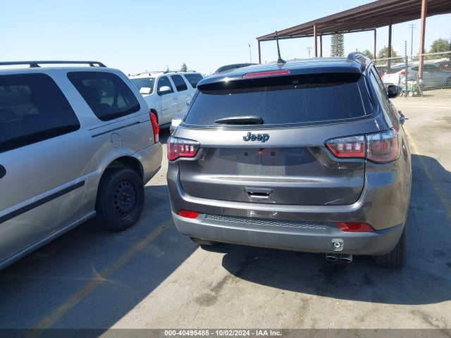 3C4NJCBBXLT257841 Jeep Compass Altitude Fwd