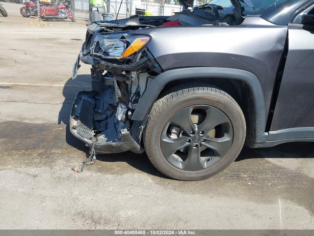 3C4NJCBBXLT257841 Jeep Compass Altitude Fwd