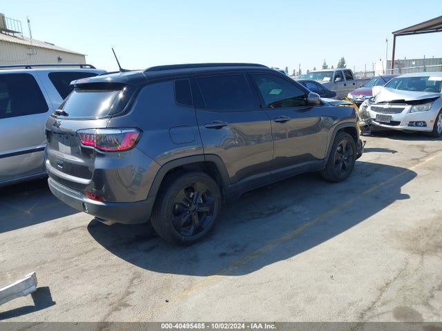 3C4NJCBBXLT257841 Jeep Compass Altitude Fwd