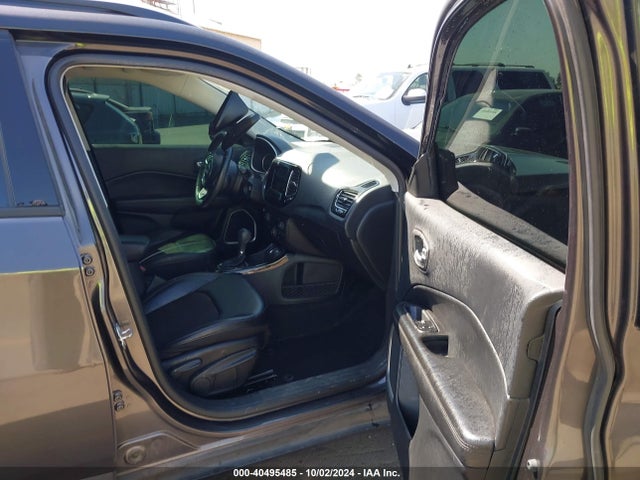 3C4NJCBBXLT257841 Jeep Compass Altitude Fwd