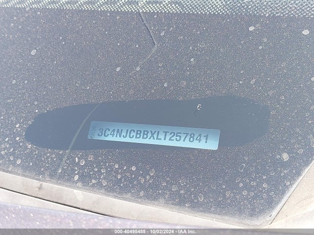 3C4NJCBBXLT257841 Jeep Compass Altitude Fwd
