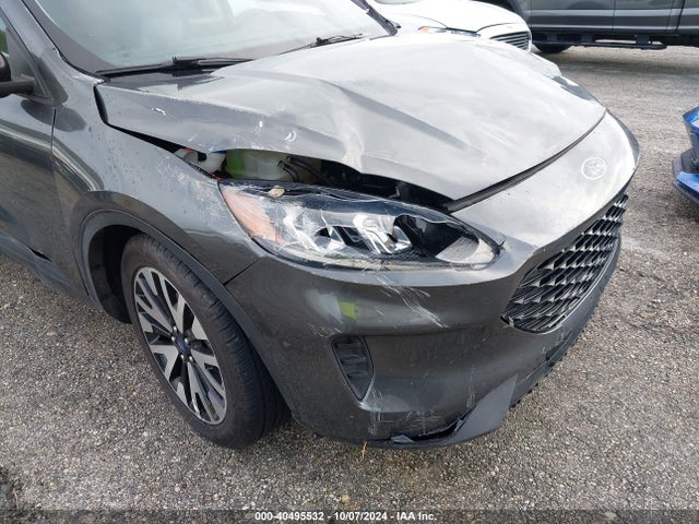 1FMCU0BZ3LUB44227 Ford Escape Se Sport Hybrid