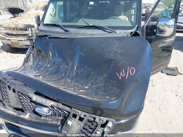 5BZAF0AA7JN850321 Nissan Nv Passenger Nv3500 Hd Sl V8