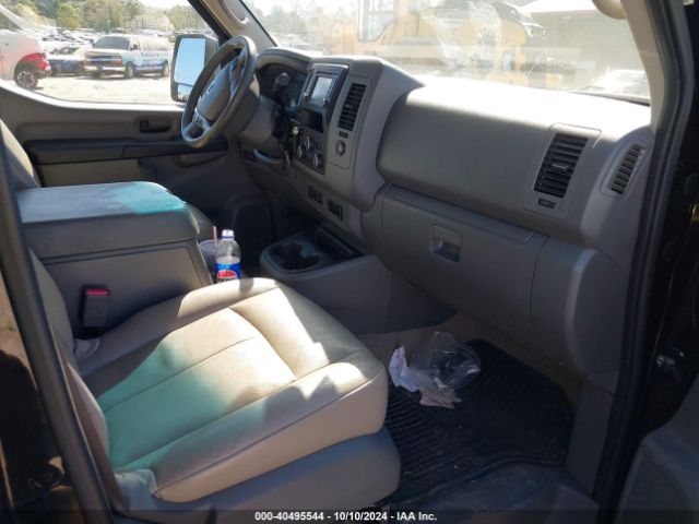5BZAF0AA7JN850321 Nissan Nv Passenger Nv3500 Hd Sl V8