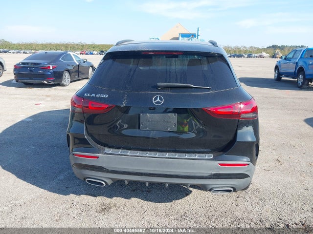W1N4N4GB5NJ406397 Mercedes-Benz GLA 250