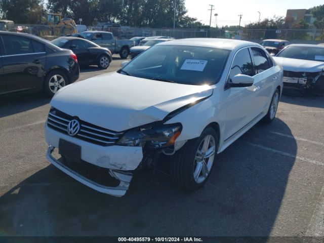 1VWBT7A37FC057396 Volkswagen Passat 1.8t Se