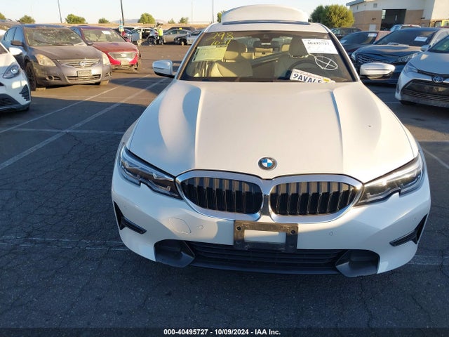 WBA5R1C55KAJ98352 BMW 330I