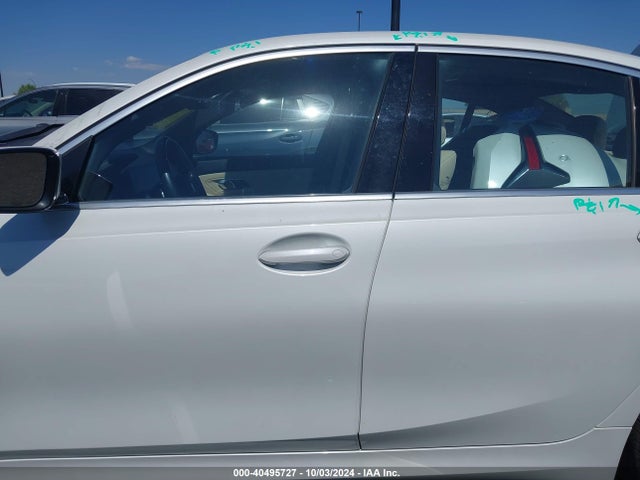 WBA5R1C55KAJ98352 BMW 330I
