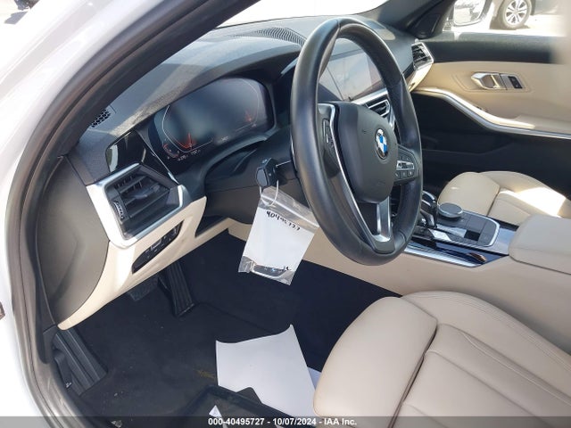 WBA5R1C55KAJ98352 BMW 330I