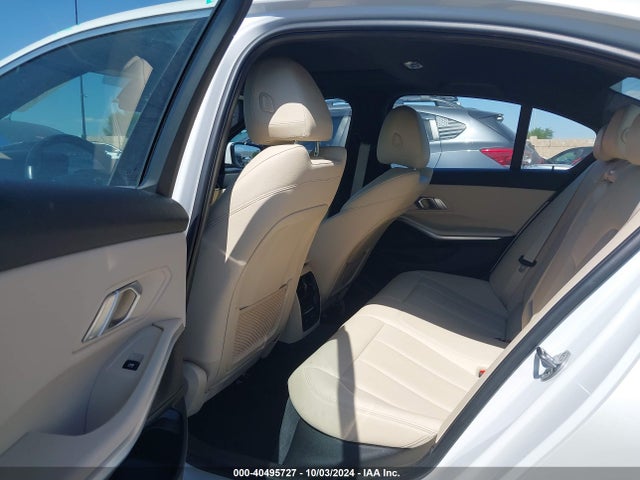 WBA5R1C55KAJ98352 BMW 330I