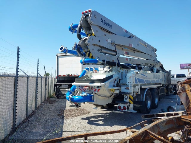 40495782 :رقم المزاد ، 1M2GR2GC3SM043934 vin ، 2025 Mack Granite مزاد بيع