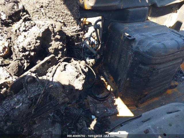 40495782 :رقم المزاد ، 1M2GR2GC3SM043934 vin ، 2025 Mack Granite مزاد بيع