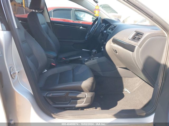 3VWL07AJ8GM329837 Volkswagen Jetta 1.8t Sel/1.8t Sel Premium