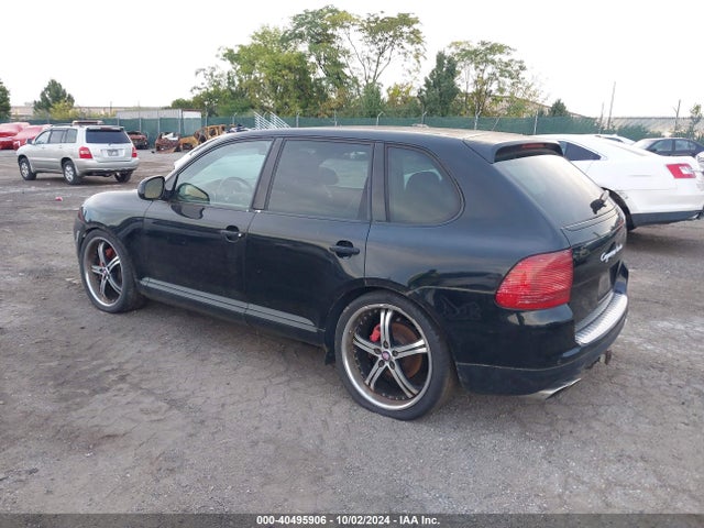 2005 PORSCHE CAYENNE WP1AC29P95LA91071 Photo 2
