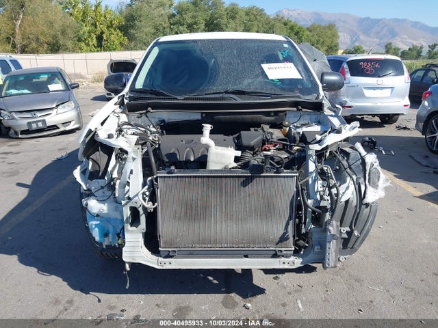 JA4AZ3A35KZ035775 Mitsubishi Outlander Es