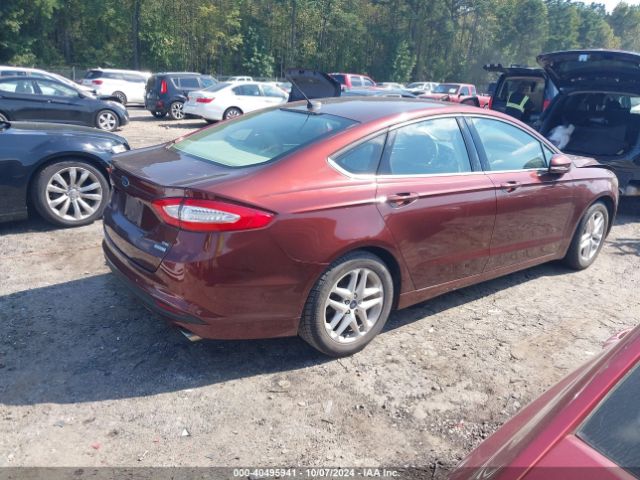 3FA6P0HD5FR189028 Ford FUSION SE