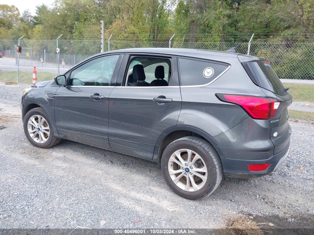 Ford ESCAPE SE 2019 1FMCU9GD5KUC21311 Image 3