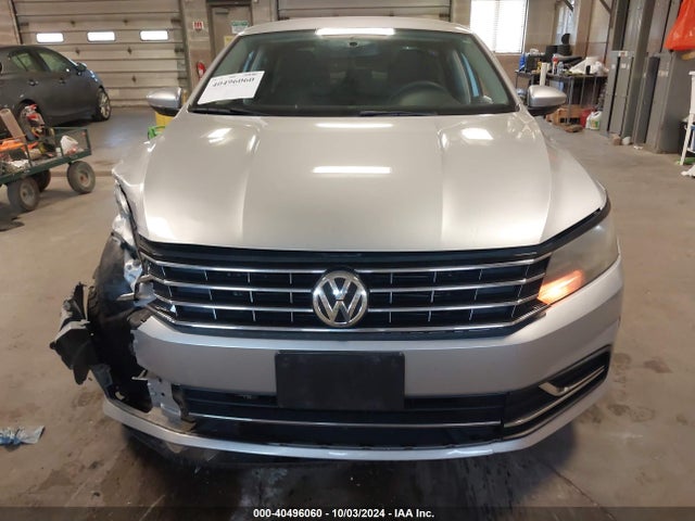 1VWAT7A39HC079138 Volkswagen Passat 1.8t S