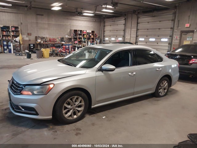 1VWAT7A39HC079138 Volkswagen Passat 1.8t S