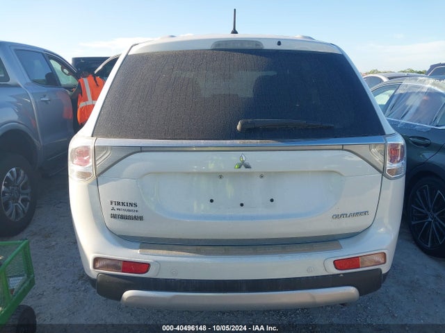 JA4AD2A3XFZ010238 Mitsubishi Outlander Es