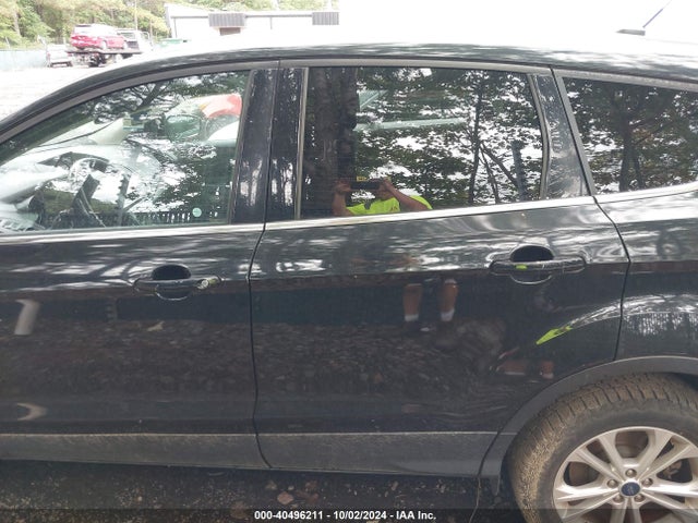 Ford ESCAPE SE 2017 1FMCU0GD3HUC73783 Image 14