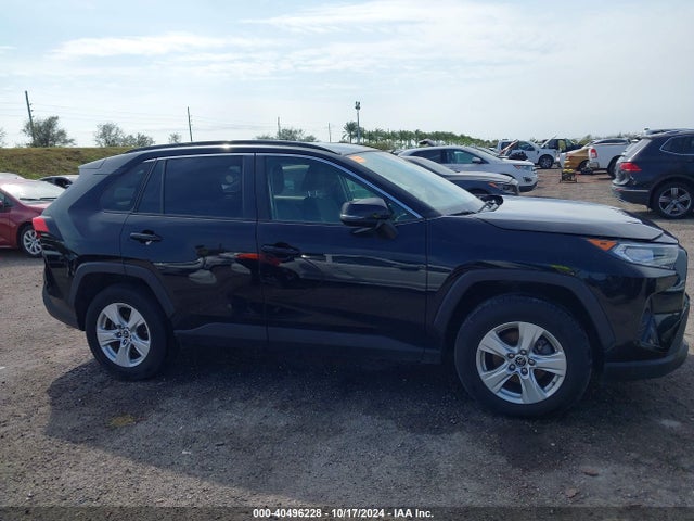 Toyota Rav4 Xle 2019 JTMW1RFV9KD034027 Image 12
