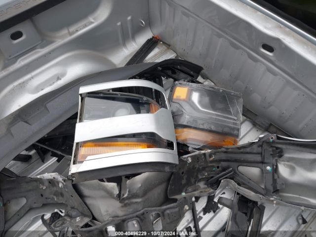 3GCPCPEH2JG224915 Chevrolet Silverado 1500 Custom
