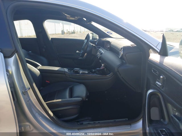 W1K5J4GB8LN096894 Mercedes-Benz CLA 250