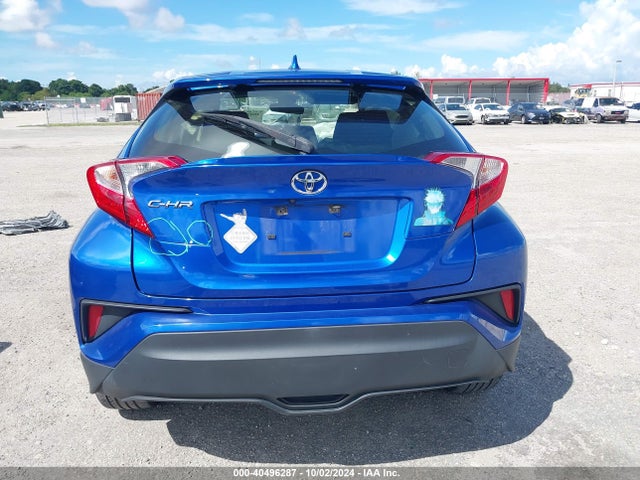 JTNKHMBX3J1008281 Toyota C-HR XLE