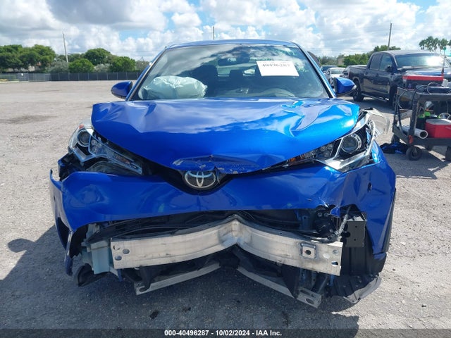 JTNKHMBX3J1008281 Toyota C-HR XLE