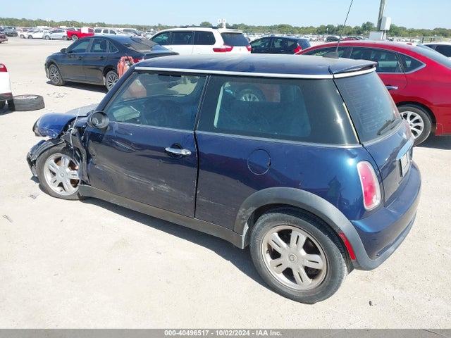 2006 MINI COOPER WMWRC33546TK71204 Photo 2