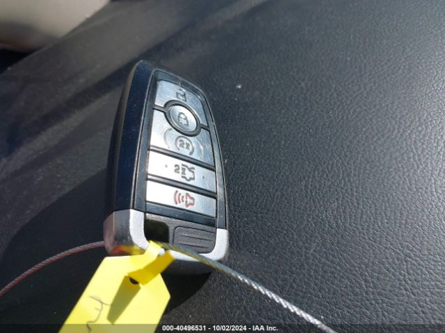 3FA6P0CDXKR138285 Ford FUSION SEL