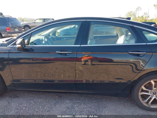 3FA6P0CDXKR138285 Ford FUSION SEL