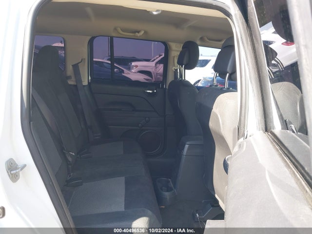 1C4NJPBA2GD628811 Jeep Patriot Sport