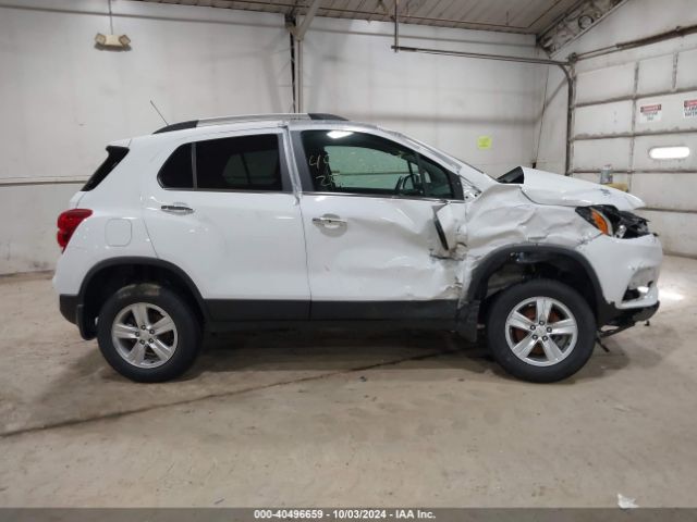 KL7CJPSB8LB040821 Chevrolet Trax Awd Lt