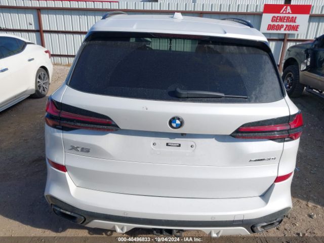 5UX13EU03R9S18136 BMW X5 Sdrive40i