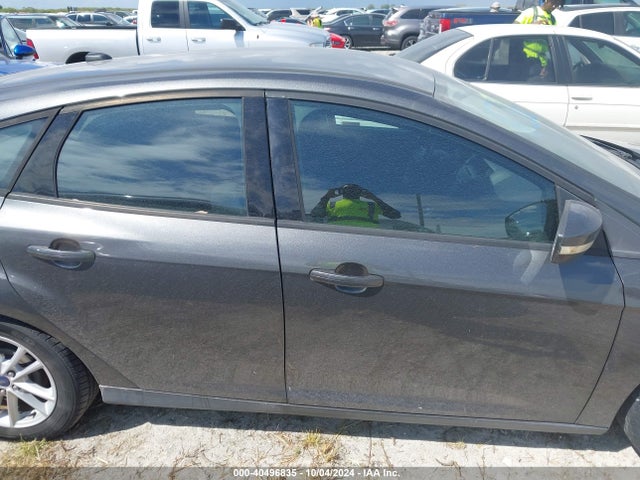 Ford FOCUS SE 2016 1FADP3K28GL215377 Image 13